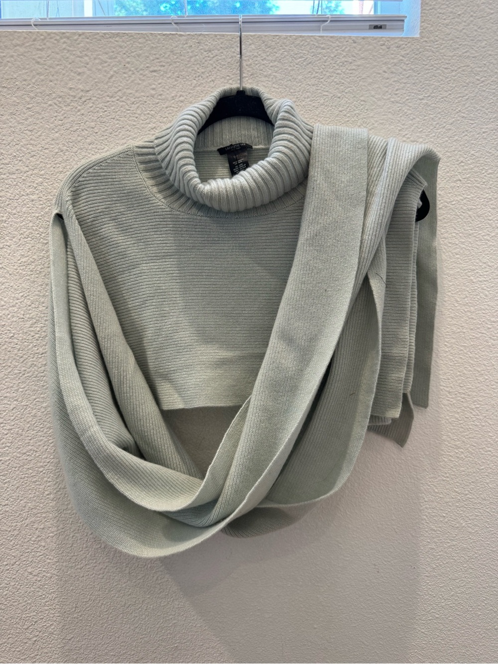 NWT Lafayette 148 New York cashmere knit scarf sweater draped, ribbed design
